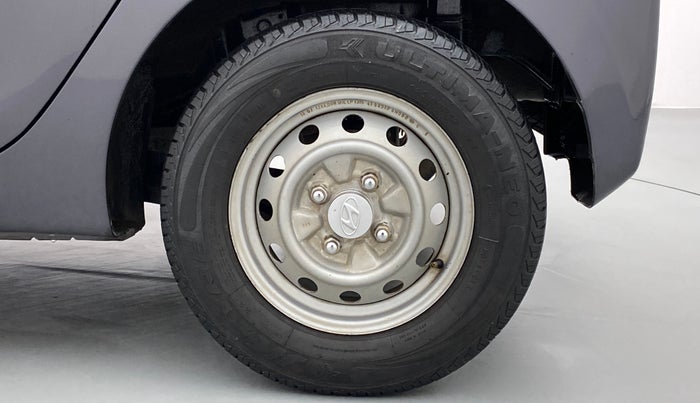 2016 Hyundai Eon ERA PLUS, Petrol, Manual, 24,831 km, Left Rear Wheel