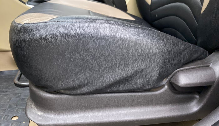 2017 Hyundai Verna 1.6 CRDI S, Diesel, Manual, 80,883 km, Front left seat (passenger seat) - Seat adjuster makes minor noise