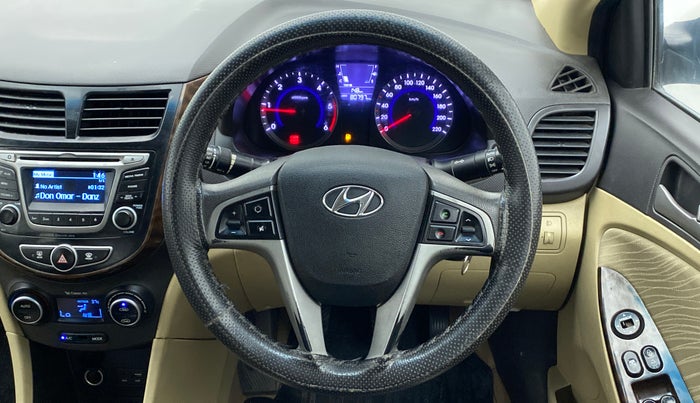 2017 Hyundai Verna 1.6 CRDI S, Diesel, Manual, 80,883 km, Steering Wheel Close Up