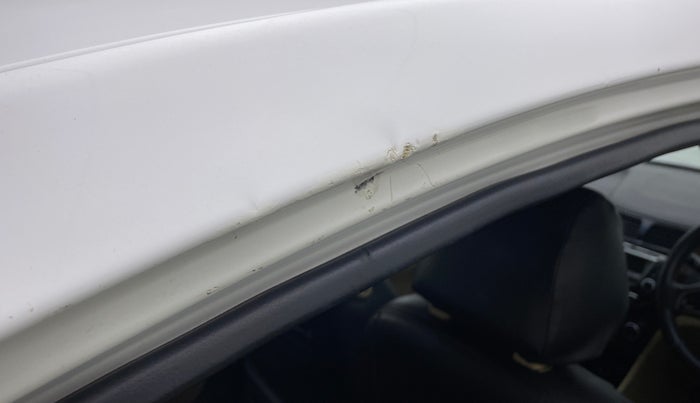 2017 Hyundai Verna 1.6 CRDI S, Diesel, Manual, 80,883 km, Right B pillar - Minor scratches