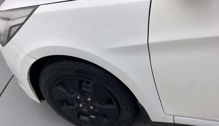 2017 Hyundai Verna 1.6 CRDI S, Diesel, Manual, 80,883 km, Left fender - Minor scratches