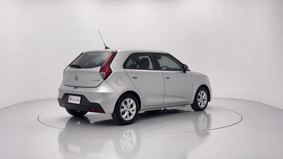 Right Back Diagonal (45- Degree) View