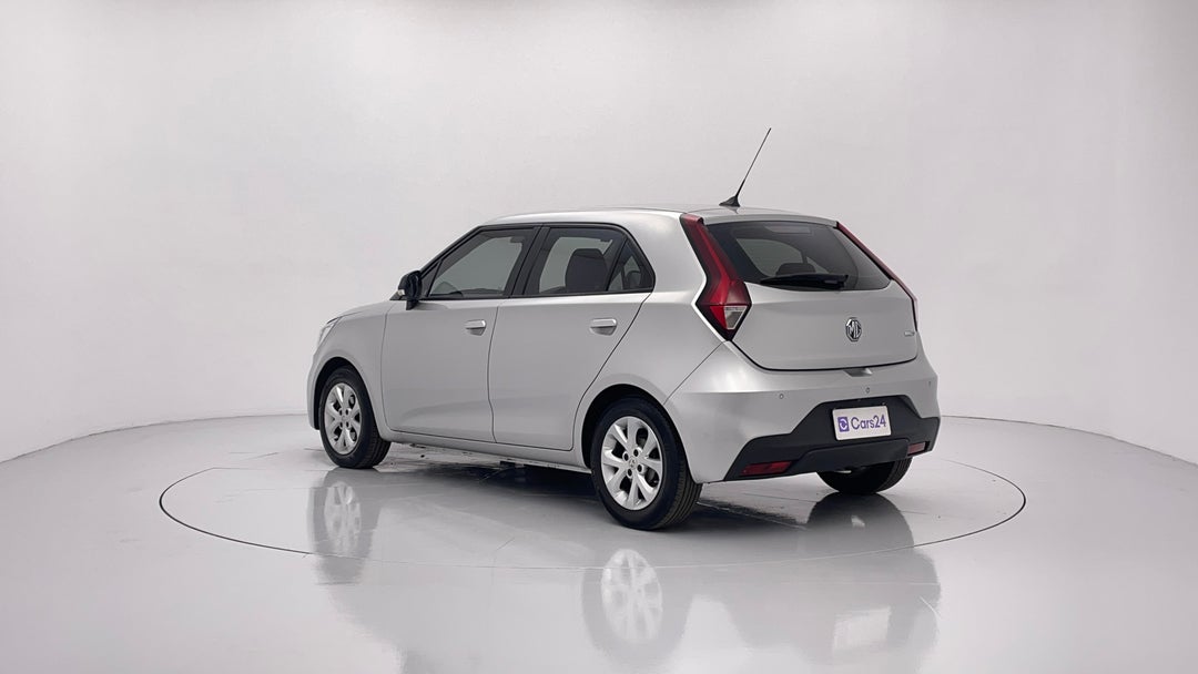 Left Back Diagonal (45- Degree) View