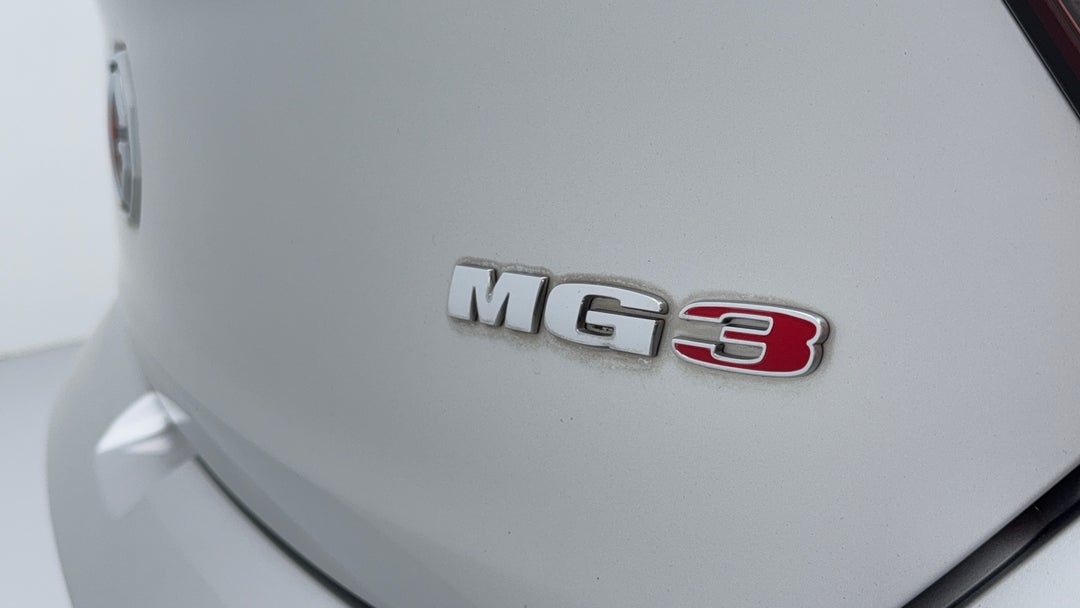 Badge (Boot Right Side)