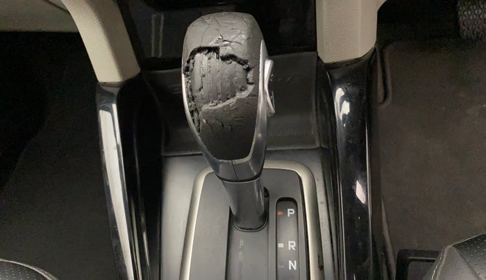 2015 Ford Ecosport TITANIUM 1.5L PETROL AT, Petrol, Automatic, 28,440 km, Gear lever - Knob has minor damage