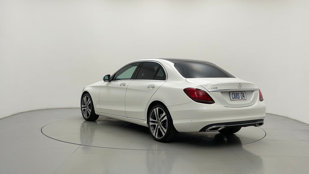 Left Back Diagonal (45- Degree) View