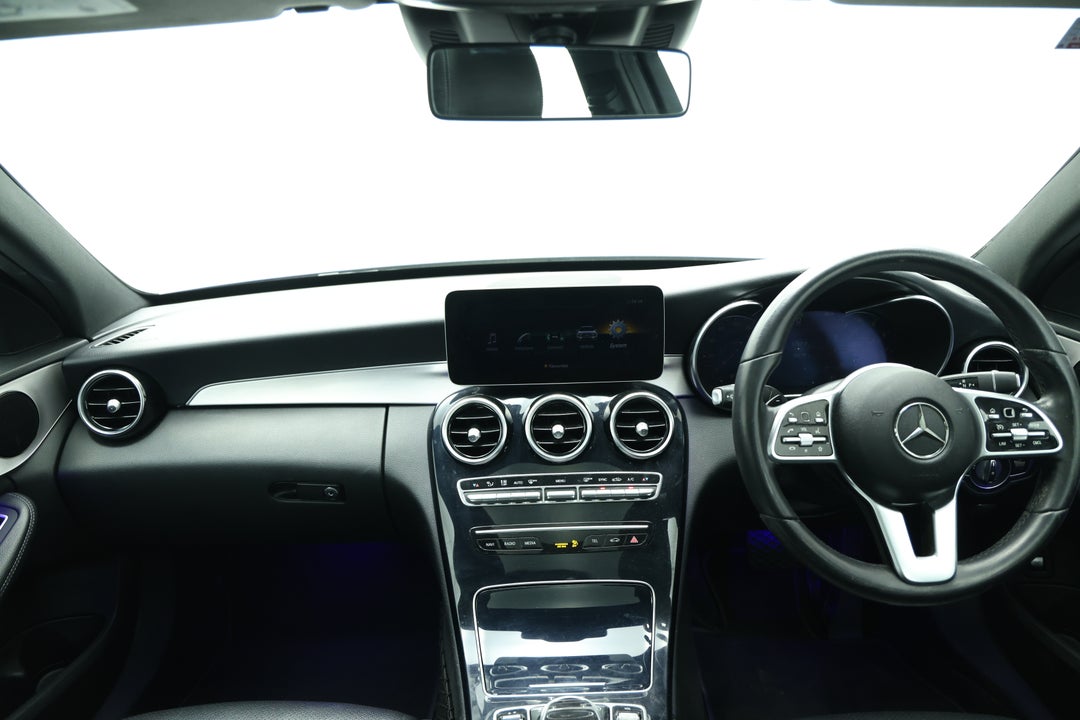 2018 Mercedes-benz C200 Eq (hybrid), Automatic, 59279 km, Dashboard View