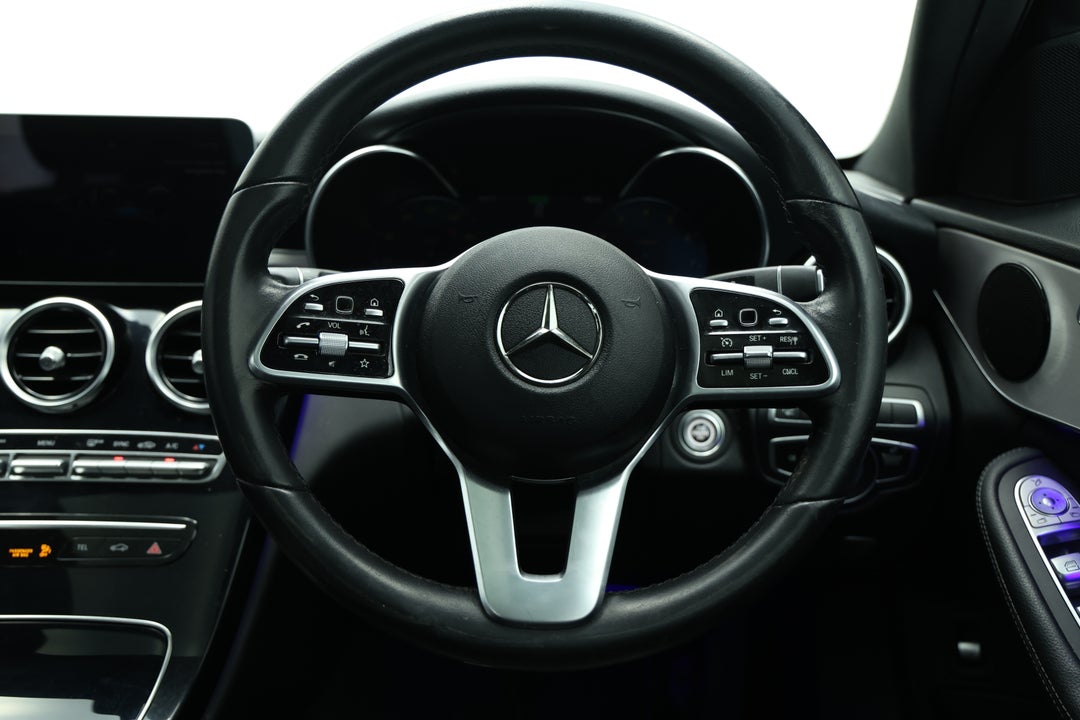 2018 Mercedes-benz C200 Eq (hybrid), Automatic, 59279 km, Steering Wheel Close-up