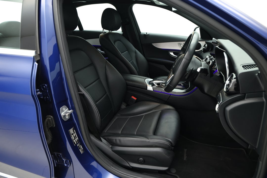 2018 Mercedes-benz C200 Eq (hybrid), Automatic, 59279 km, Right Side Front Door Cabin View