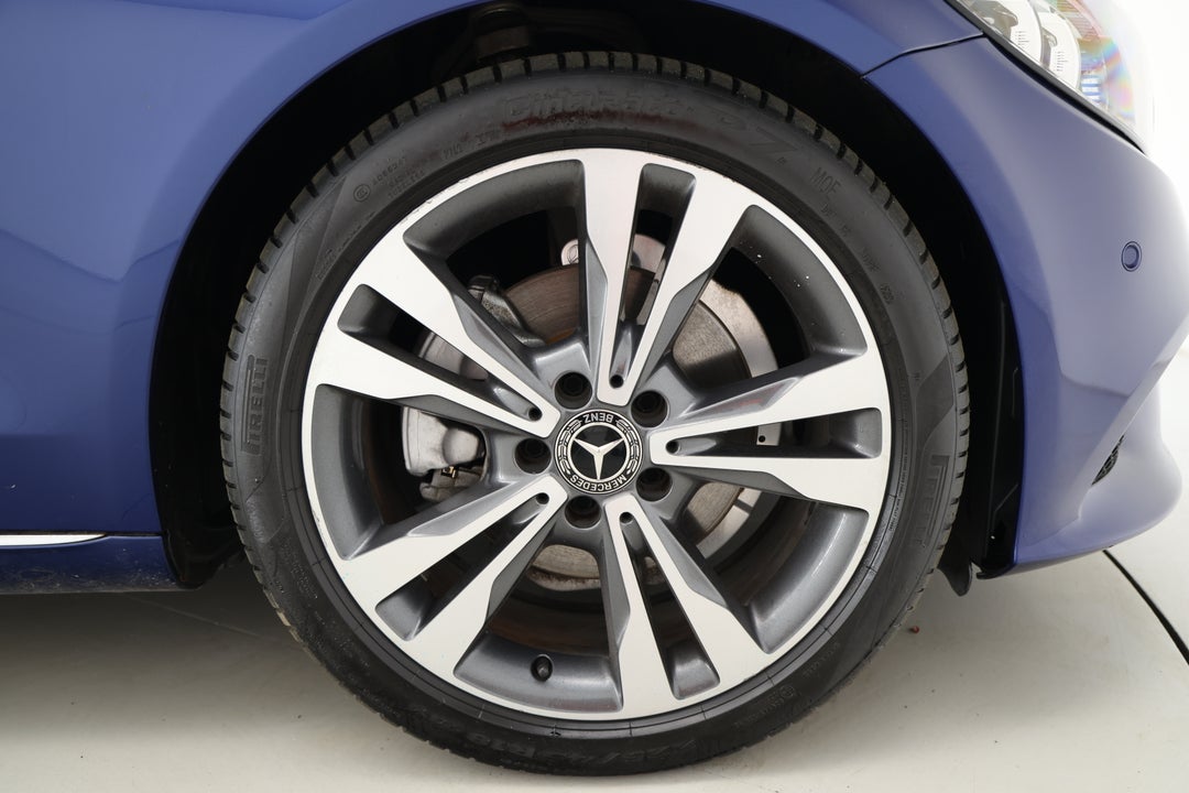 2018 Mercedes-benz C200 Eq (hybrid), Automatic, 59279 km, Right Front Wheel