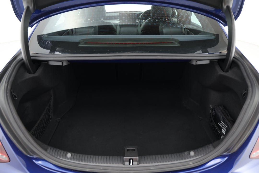 2018 Mercedes-benz C200 Eq (hybrid), Automatic, 59279 km, Boot Inside View