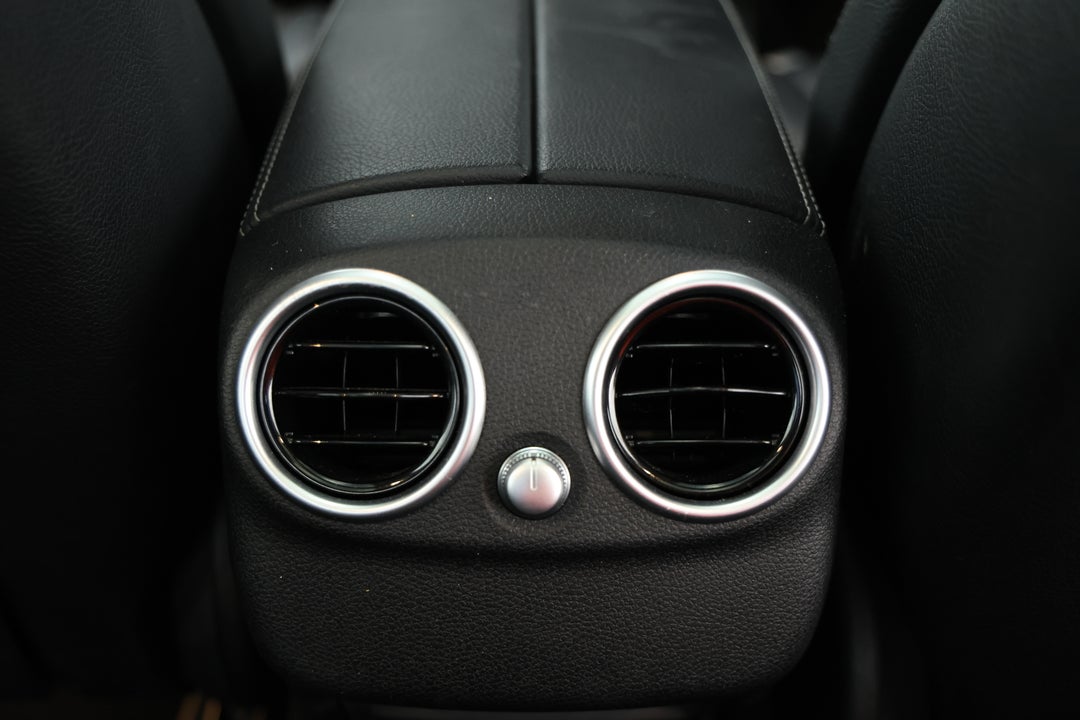 2018 Mercedes-benz C200 Eq (hybrid), Automatic, 59279 km, Rear A/C Vent