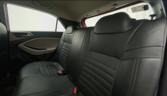 2016 Hyundai Elite i20 MAGNA 1.2, Petrol, Manual, 22,708 km, Right Side Rear Door Cabin