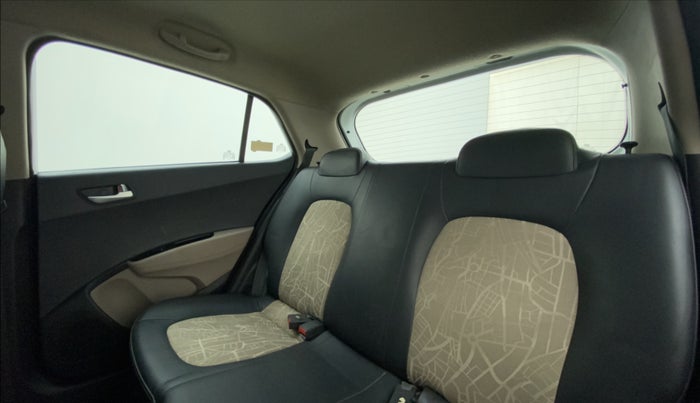 2018 Hyundai Grand i10 SPORTZ 1.2 KAPPA VTVT, Petrol, Manual, 22,876 km, Right Side Rear Door Cabin
