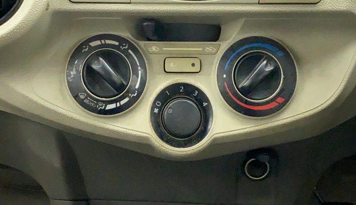 2016 Toyota Etios Liva GD, Diesel, Manual, 65,160 km, AC Unit - Directional switch has minor damage