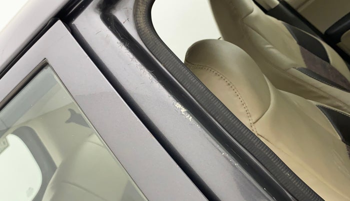 2011 Hyundai i10 MAGNA 1.2, Petrol, Manual, 59,614 km, Right B pillar - Minor scratches