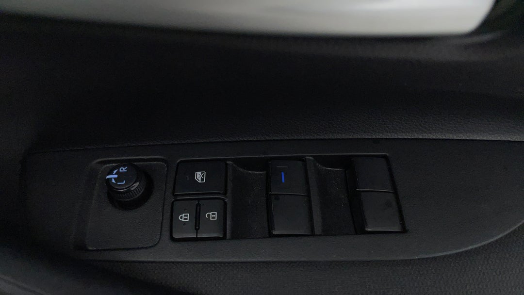 2021 Toyota Corolla Ascent Sport Hybrid, Automatic, 39367 km, Drivers Side Door Panel Controls