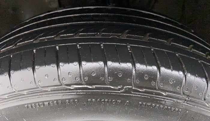 2021 Hyundai VENUE S MT 1.2 KAPPA, Petrol, Manual, 11,379 km, Left Front Tyre Tread