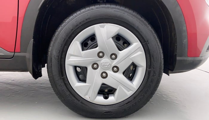 2021 Hyundai VENUE S MT 1.2 KAPPA, Petrol, Manual, 11,379 km, Right Front Wheel