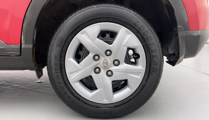 2021 Hyundai VENUE S MT 1.2 KAPPA, Petrol, Manual, 11,379 km, Left Rear Wheel