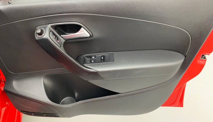 2018 Volkswagen Polo COMFORTLINE 1.0 PETROL, Petrol, Manual, 13,749 km, Driver Side Door Panels Control