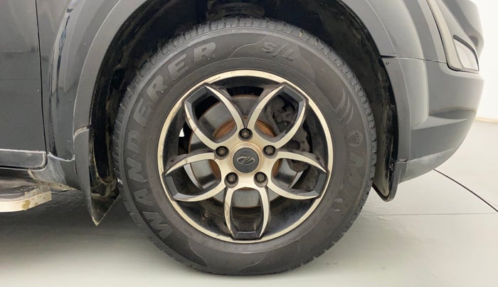 2018 Mahindra XUV500 W7, Diesel, Manual, 96,022 km, Right Front Wheel