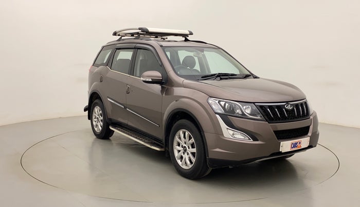 2017 Mahindra XUV500 W10, Diesel, Manual, 71,590 km, SRP