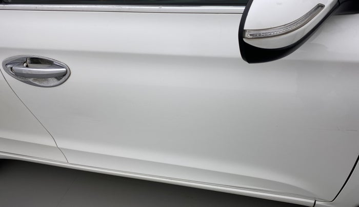2020 Hyundai Elite i20 SPORTZ PLUS 1.2, Petrol, Manual, 35,039 km, Driver-side door - Minor scratches