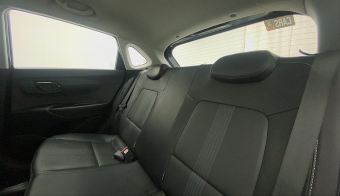 2021 Hyundai NEW I20 SPORTZ 1.0T GDI IMT, Petrol, Manual, 16,691 km, Right Side Rear Door Cabin