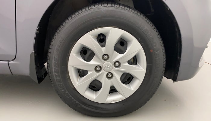 2018 Hyundai Elite i20 Magna Executive 1.2, Petrol, Manual, 19,625 km, Right Front Wheel