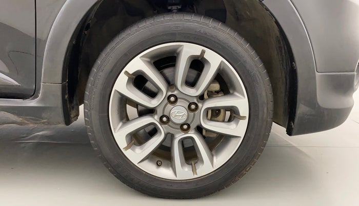 2016 Hyundai i20 Active 1.2 SX, Petrol, Manual, 26,996 km, Right Front Wheel