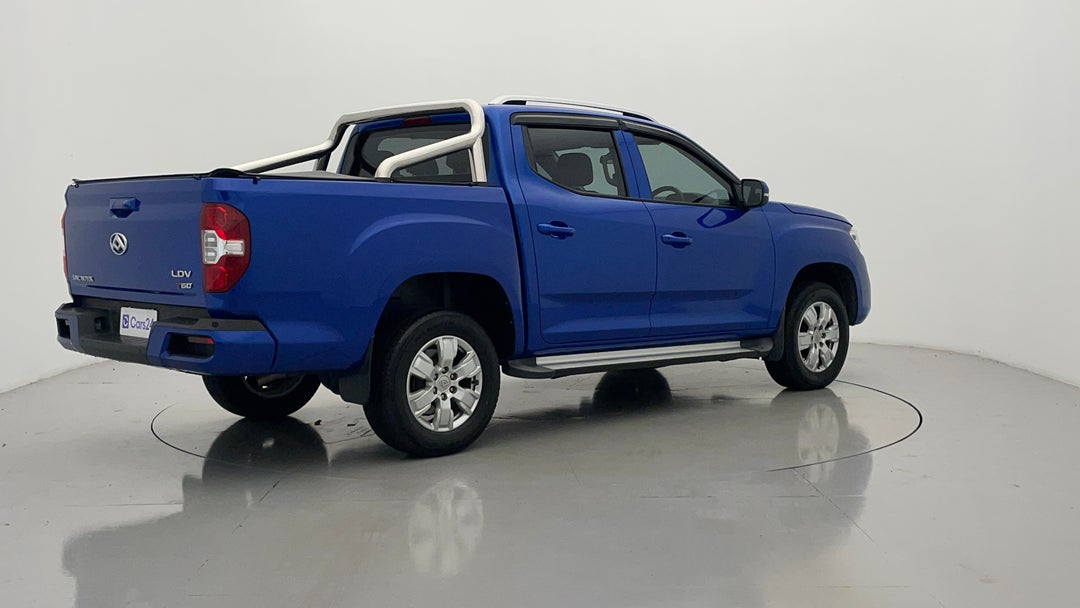 Right Back Diagonal (45- Degree) View