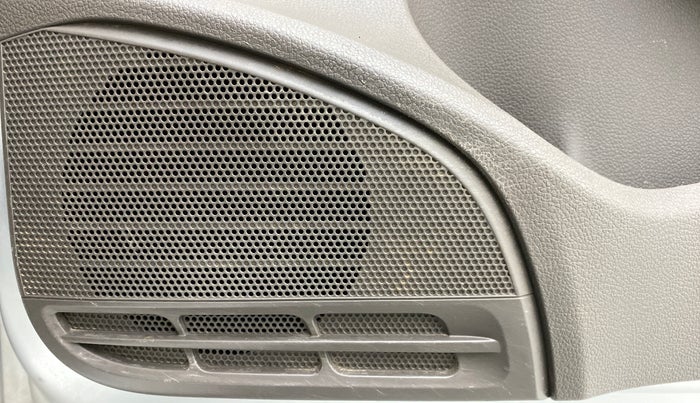 2011 Volkswagen Vento HIGHLINE DIESEL, Diesel, Manual, 99,009 km, Speaker