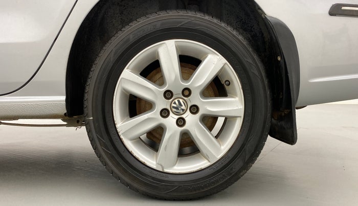 2011 Volkswagen Vento HIGHLINE DIESEL, Diesel, Manual, 99,009 km, Left Rear Wheel