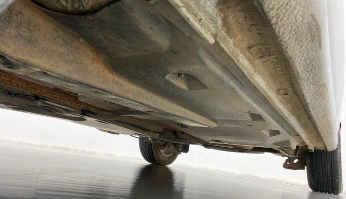 2011 Volkswagen Vento HIGHLINE DIESEL, Diesel, Manual, 99,009 km, Right Side Underbody