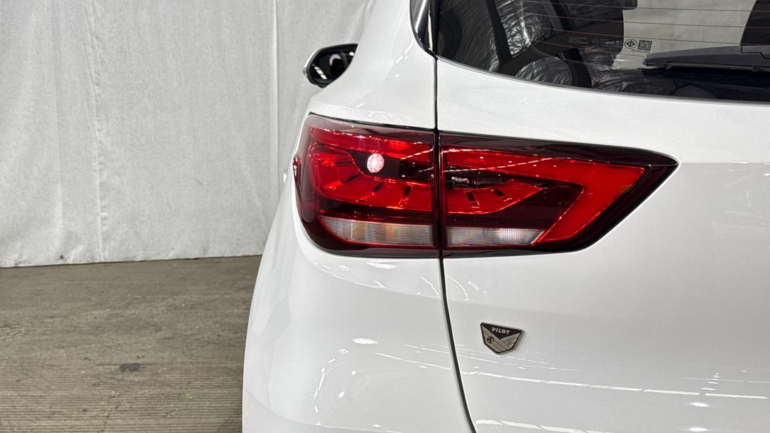 2023 MG Zst Core, Automatic, 4763 km, Badge (Boot Left Side)