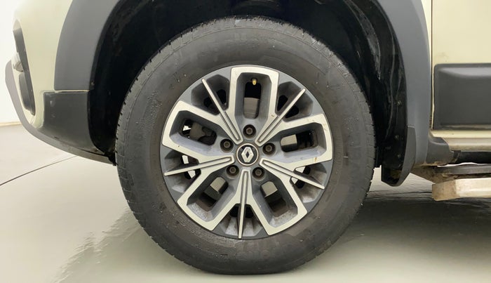 2019 Renault Duster 110 PS RXZ 4X2 AMT DIESEL, Diesel, Automatic, 24,617 km, Left Front Wheel