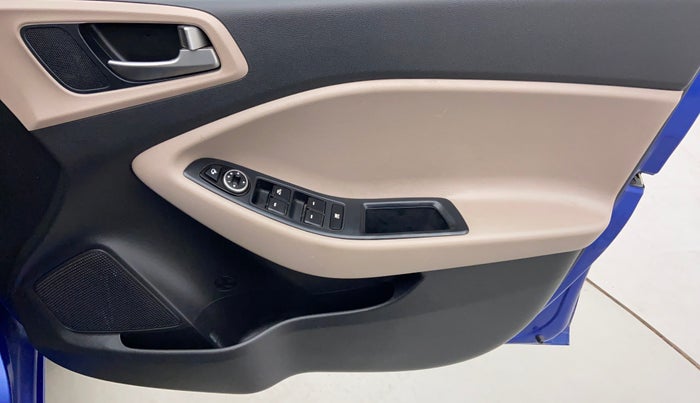 2016 Hyundai Elite i20 ASTA 1.2, Petrol, Manual, 45,553 km, Driver Side Door Panels Controls