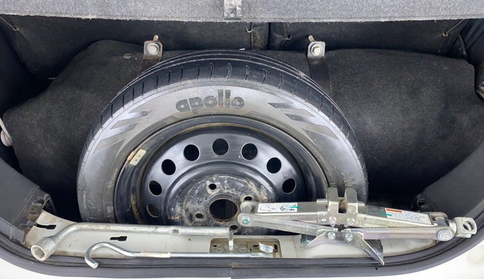 2017 Maruti Wagon R 1.0 VXI, CNG, Manual, 79,736 km, Spare Tyre