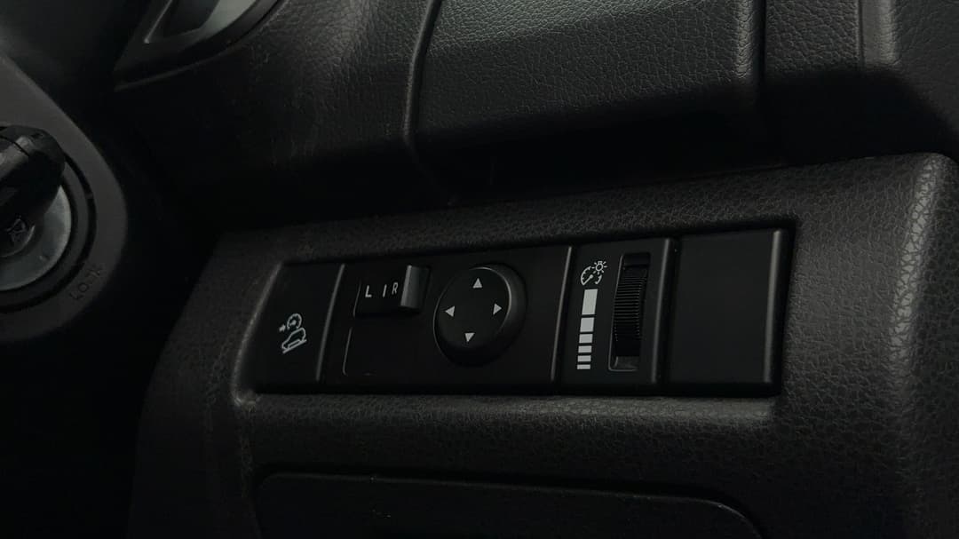 2019 Isuzu D-MAX Ls-m (4x4), Automatic, 113533 km, Utility Switches/Buttons