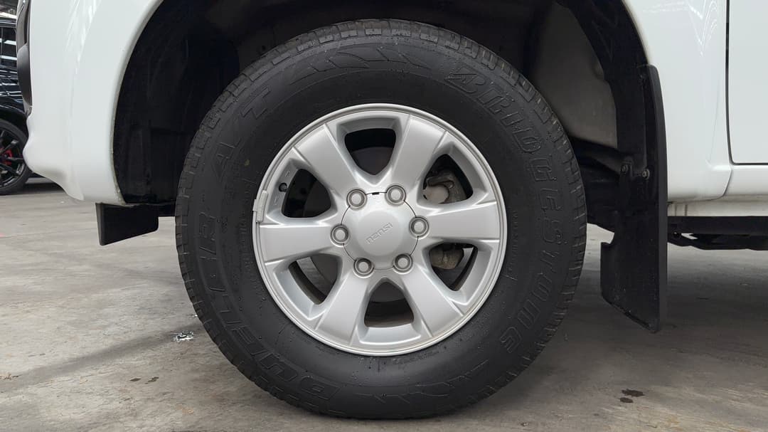 2019 Isuzu D-MAX Ls-m (4x4), Automatic, 113533 km, Left Front Wheel