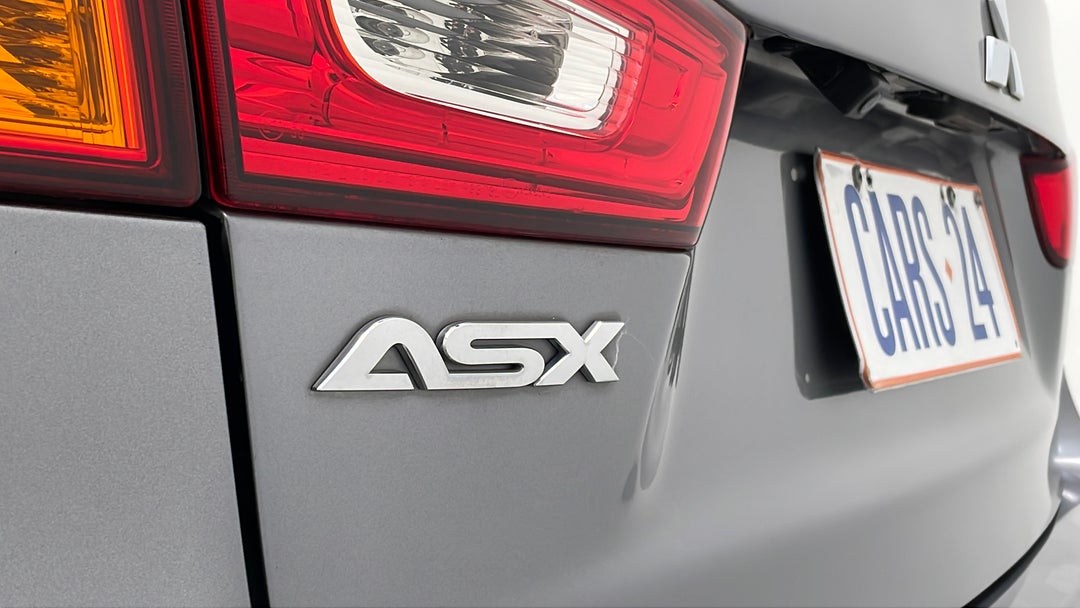 Badge (Boot Left Side)