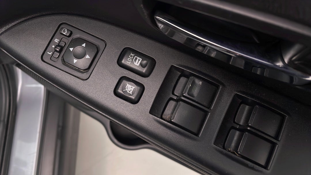 Drivers Side Door Panel Controls