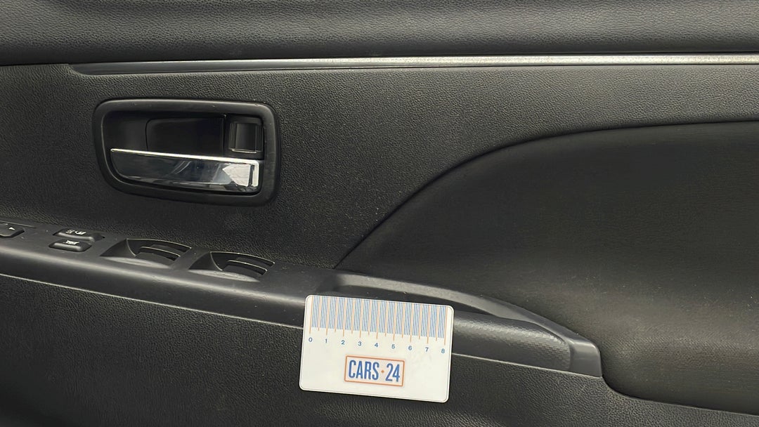 Door Interior Front RHS Wear