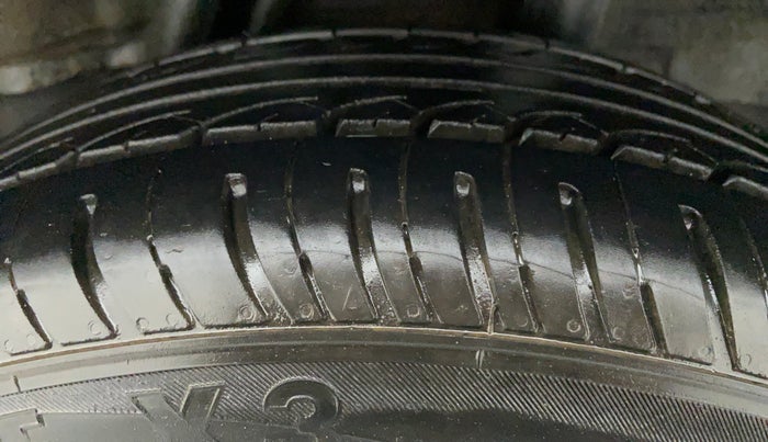 2015 Honda City S MT DIESEL, Diesel, Manual, 81,260 km, Left Rear Tyre Tread