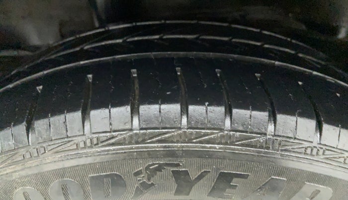 2015 Honda City S MT DIESEL, Diesel, Manual, 81,260 km, Right Rear Tyre Tread