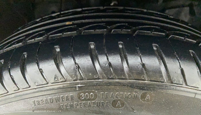 2015 Honda City S MT DIESEL, Diesel, Manual, 81,260 km, Right Front Tyre Tread