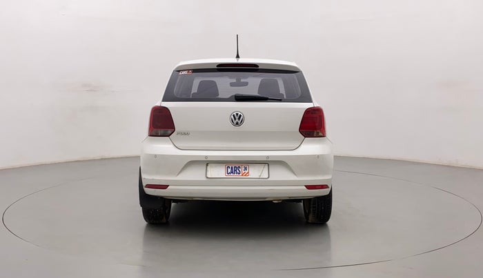 2017 Volkswagen Polo HIGHLINE1.2L, Petrol, Manual, 1,44,223 km, Back/Rear
