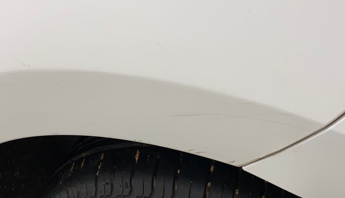 2017 Volkswagen Polo HIGHLINE1.2L, Petrol, Manual, 1,44,419 km, Left quarter panel - Minor scratches