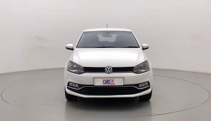 2017 Volkswagen Polo HIGHLINE1.2L, Petrol, Manual, 1,44,419 km, Highlights